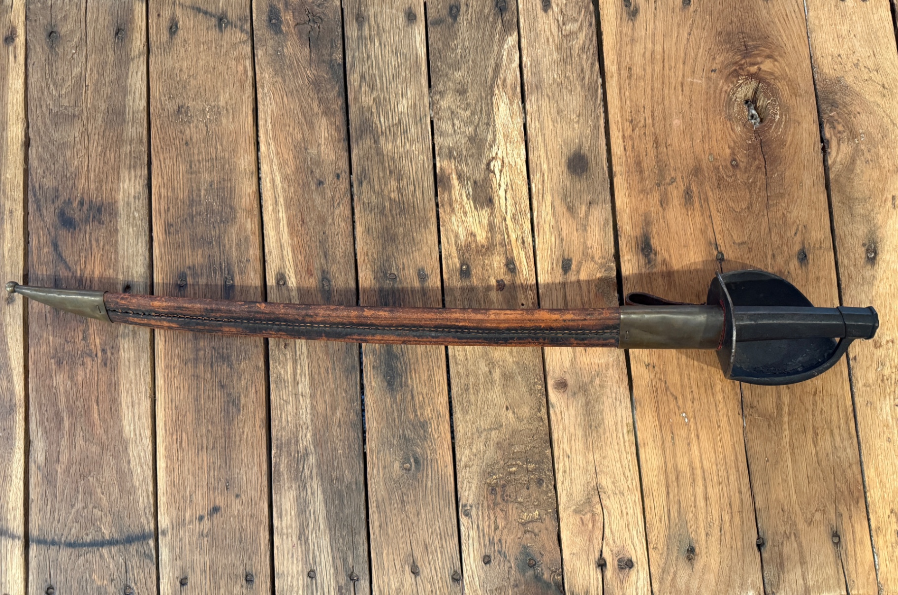 The scabbard - reverse side